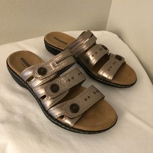 Clarks Collection Metallic 3 Strap Sandals | 7.5